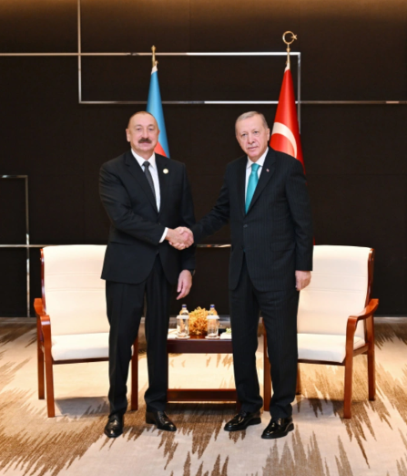 Tiencində İlham Əliyevin Rəcəb Tayyib Ərdoğanla görüşü olub