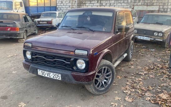 Ağstafada polislə münaqişə yaradan və ictimai asayişi pozan sürücü həbs edilib