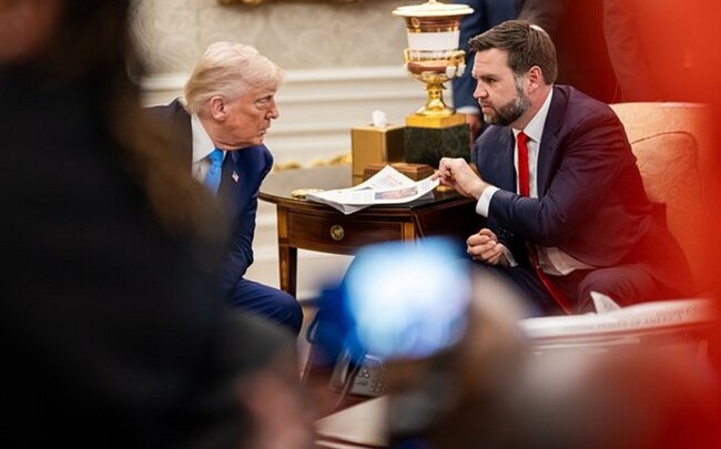 Tramp Vensə Maskı tənqid etməyi yasaqlayıb