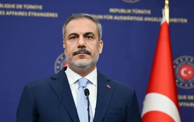 Fidan: "Türkiyə Ukrayna münaqişəsi tərəflərinə döyüşlərə moratorium təklif edib"