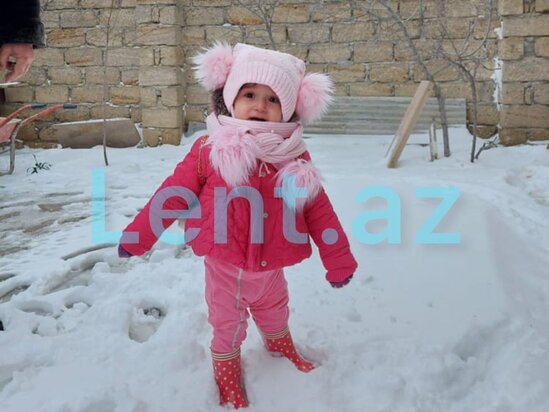 Bakıda evdə yanaraq ölən körpələrin FOTOLARI