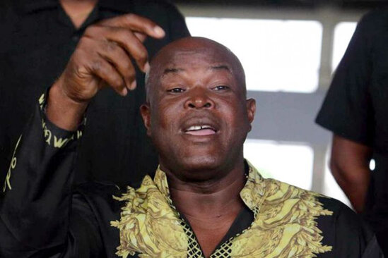 Surinamın vitse-prezidenti 60 yaşında meydana çıxdı