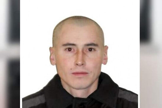 Rusiyada təhlükəli cani türmədən qaçdı: 21 il idi həbsdəydi