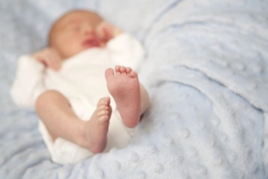 QANDONDURAN HADİSƏ: Uşağı doğub soyuducuya qoydu