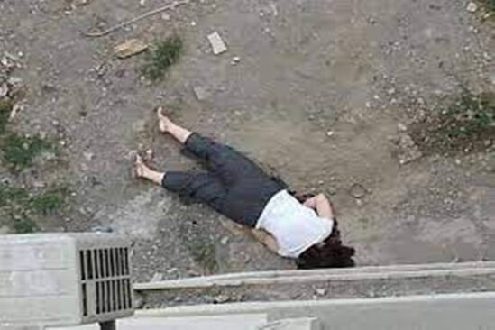 Azərbaycanda 30 yaşlı qadın özünü binadan atdı