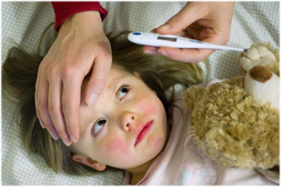 Həkimdən həyəcan siqnalı: "Yeni ştammı uşaqlar ağır keçirir"