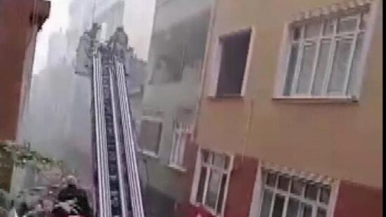 Yanğın zamanı insanları BELƏ XİLAS ETDİLƏR - FOTO