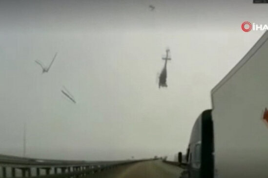 Helikopter yolun ortasına DÜŞDÜ -VİDEO