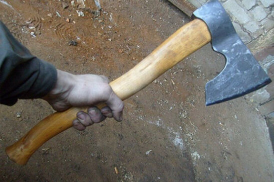 Qardaşını baltalayan qadınla bağlı YENİ XƏBƏR