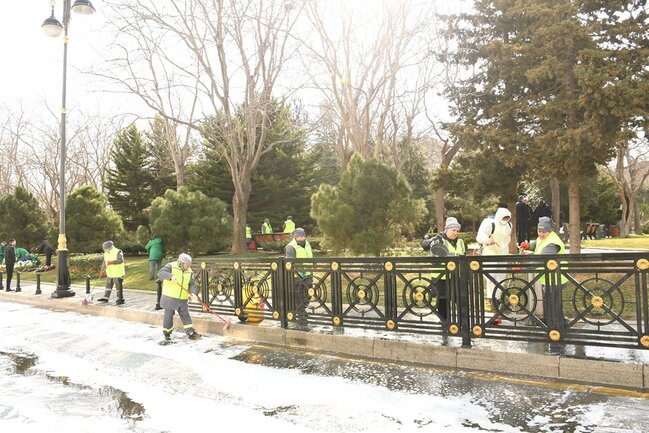 Bu günkü iməclikdə Bakının 537 küçəsi yuyuldu