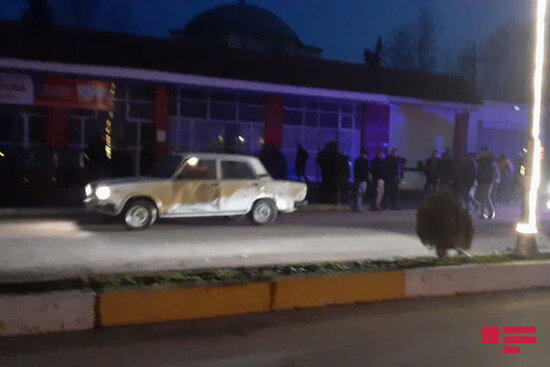 Azərbaycanda icra başçısı və müavininin maşınları qəzaya düşdü, yaralılar var - FOTO