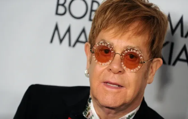 Ölümə hazırlaşır: Elton Con ailəsinə tükürpədici hədiyyələr hazırladı