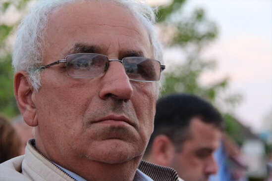 Azərbaycanda tanınmış jurnalisti POLİS SAXLADI