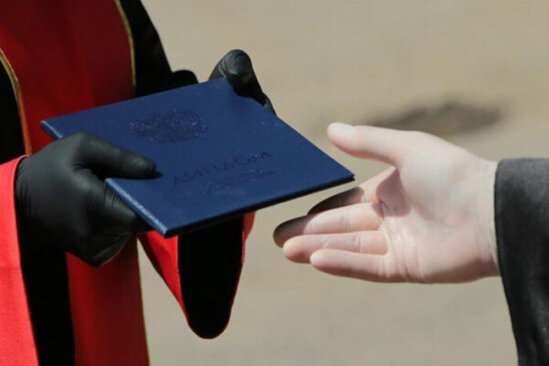 Attestatını 60 il sonra aldı: İNANILMAZ SƏBƏB