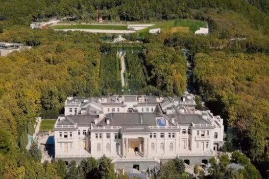 Putinin iqamətgahını tikən biznesmenə HÖKM OXUNDU