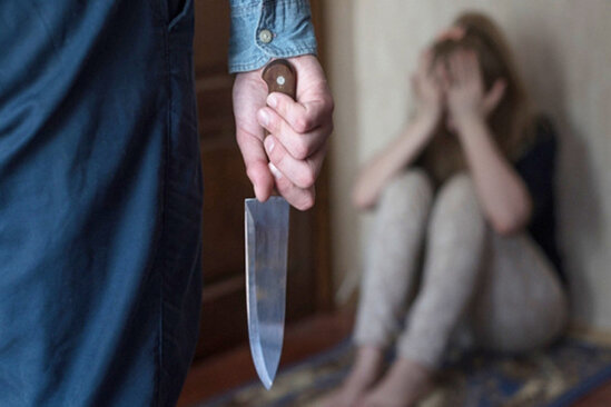 Azərbaycanda qardaş bacısını ÖLDÜRDÜ