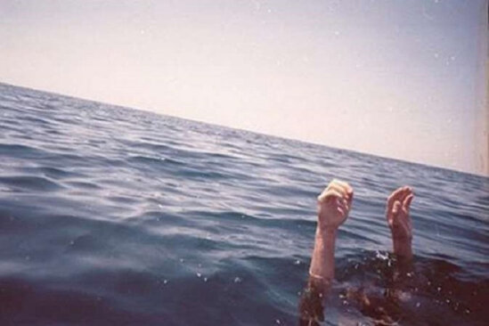 34 yaşlı qadın özünü Kürə ATDI