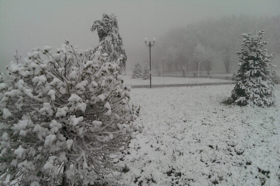 Şahdağa qar yağıb - FAKTİKİ HAVA