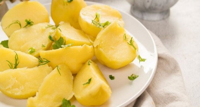 Kartofun bişirilməsində ən zərərli üsul açıqlanıb – bu qızartma deyil
