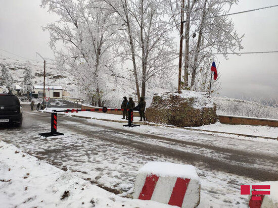 Azərbaycanlı mütəxəssislər sülhməramlılarla müzakirə üçün Xocalıya yola düşüblər - YENİLƏNİB + FOTO/VİDEO