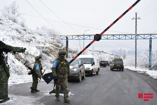 Azərbaycanlı mütəxəssislər sülhməramlılarla müzakirə üçün Xocalıya yola düşüblər - YENİLƏNİB + FOTO/VİDEO