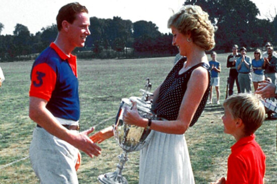 Şahzadə Harri anası Diananın XƏYANƏTİNDƏN DANIŞDI