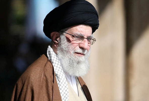 Xamenei İsrailə hücumdan bir saat əvvəl iclas keçirib