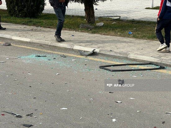 Ağdamda iki avtomobil toqquşub: Sürücü ağır yaralanıb - FOTO