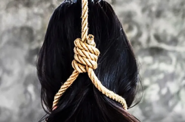 Qadın ərini və qızını öldürüb intihar etdi