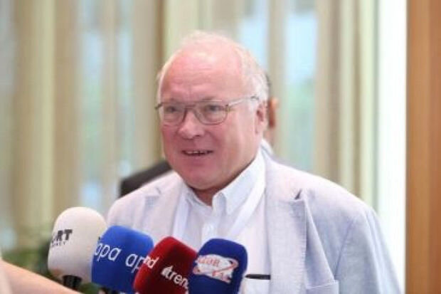 Nik Pauvel: "Medianın hazırda qarşılaşdığı müəyyən çətinliklər var"