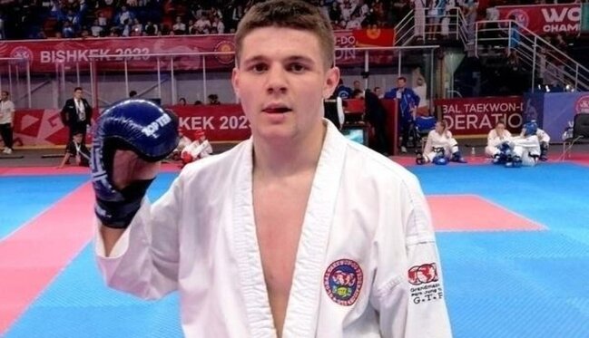 Dünya çempionu olan Emin Moskvada HƏBS OLUNDU