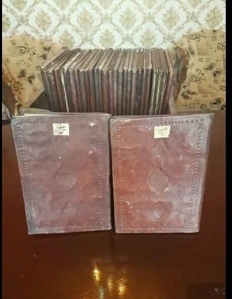 Azərbaycanda 100 min manata Qurani-Kərim kitabı satılır - FOTO