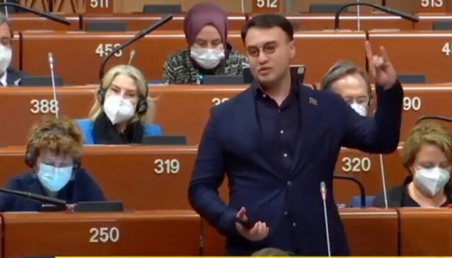 Azərbaycanlı deputat erməni həmkarını belə SUSDURDU - VİDEO