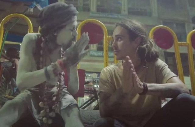 Dəhşət! Burada insan kəllələrindən içki stəkanı kimi istifadə edirlər-FOTO