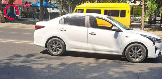 Mingəçevirdə iki məktəblini maşın vurdu - Foto