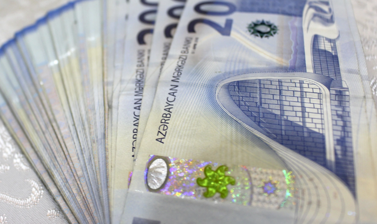 Azərbaycanda bu şəxslərə faizsiz kreditlər veriləcək - Gələn ildən...