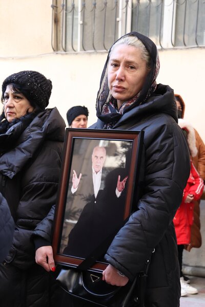 Xalq artisti Ramiz Novruzun son mənzilə yola salınır-FOTOLAR-YENİLƏNİR