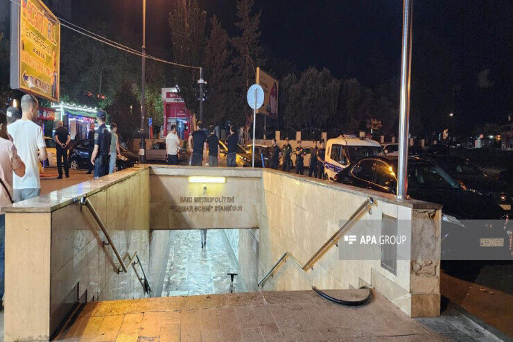Bakıda metronun yanında DAVA: gənc oğlan 17 bıçaq zərbəsi ilə öldürüldü
