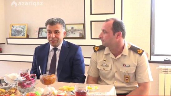 Ruslan Əliyev polkovnik-leytenant Təbriz Kərimovun ailəsini ziyarət etdi (VİDEO)