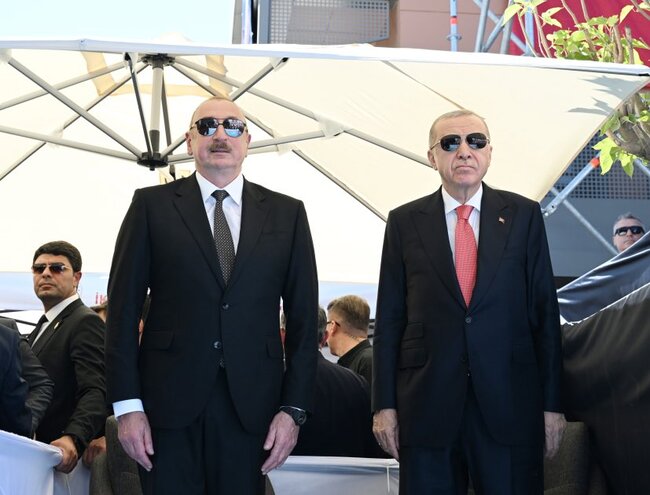 Dünyanı heyrətə gətirən Azərbaycan–Türkiyə qardaşlığı