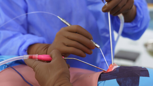 Tanınmış cərrahdan şikayət (VİDEO)