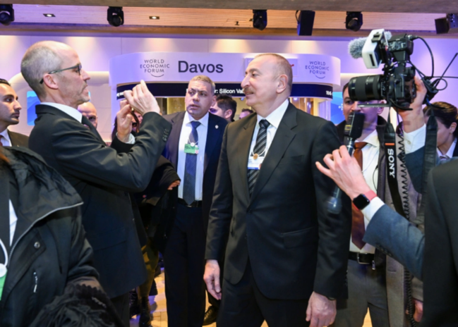 İlham Əliyev Ümumdünya İqtisadi Forumu çərçivəsində panel iclasda iştirak edib