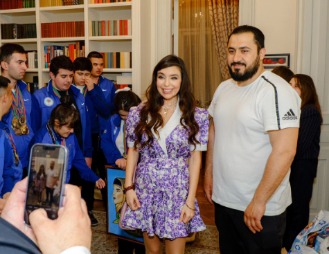 Leyla Əliyeva Azərbaycan Autizm Assosiasiyasının idmançı uşaqları ilə görüşüb - FOTO