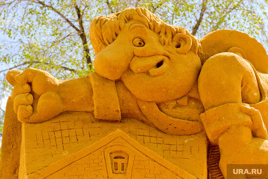 Qumdan möcüzələr yaratdılar - FOTO