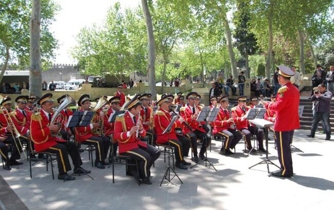 Sabah hərbi orkestrlərin nümunəvi çıxışları olacaq