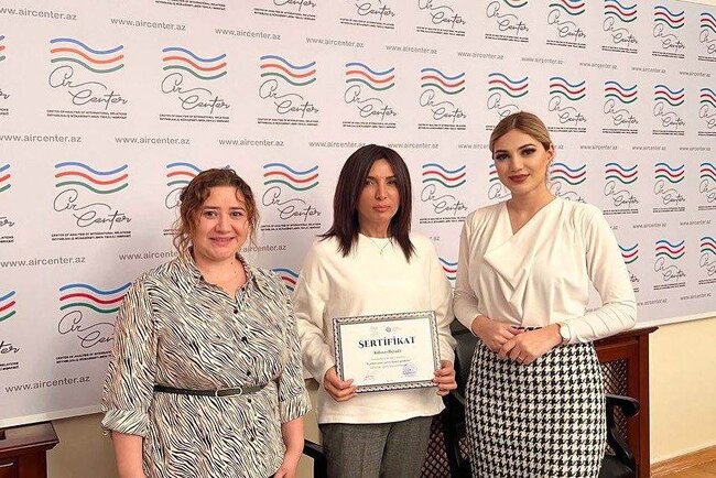 Jurnalistlər üçün "Azərbaycanın xarici siyasət gündəmi" mövzusunda təlim keçirilib