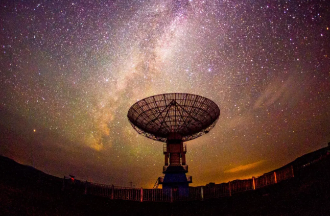 Kosmosda bir ilk yaşandı - Yadplanetlilərdən birbaşa radio siqnalı gəlib?