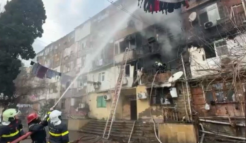 Binəqədidəki yataqxanada baş verən yanğında 30 sakin təxliyə edilib