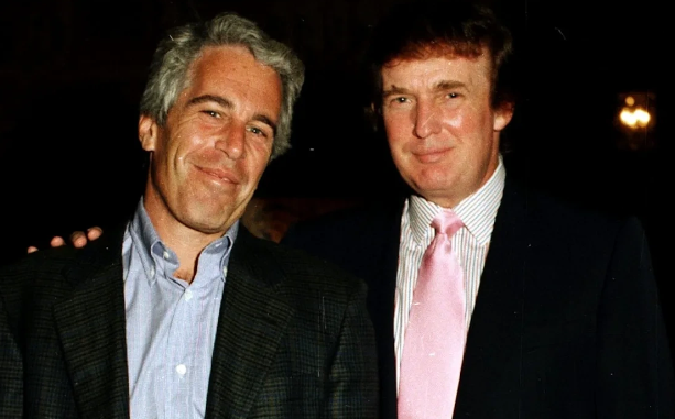 Tramp maliyyəçi Cefri Epşteyn işi üzrə FTB-yə informatorluq edib