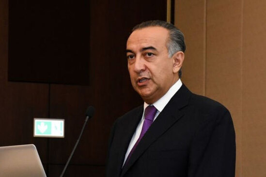 İşdən çıxarılan Elsəvər Ağayev DANIŞDI